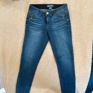 Democracy absolution jeans size 4